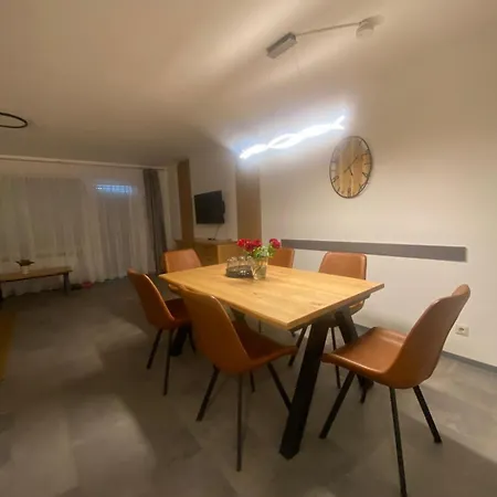 Ferienwohnung-fein شقة باد ساخسا